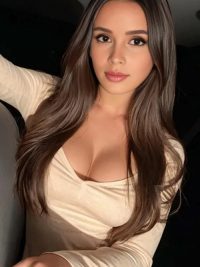 Linelle Top Escort Bonn 2