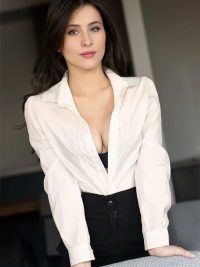 Liyora Top Escort Bonn 5